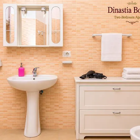 Casa Dinastia Borbone - Centro Storico * נאפולי
